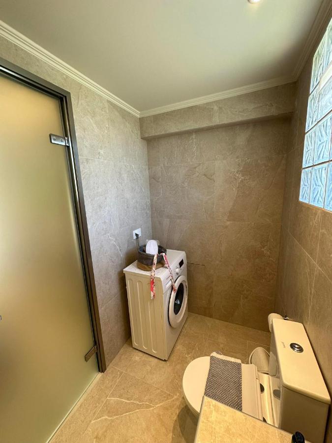 Sea Side Apartment Planos